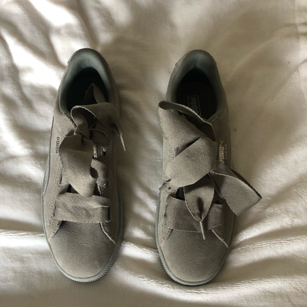 Puma suede shoes with ribbon laces